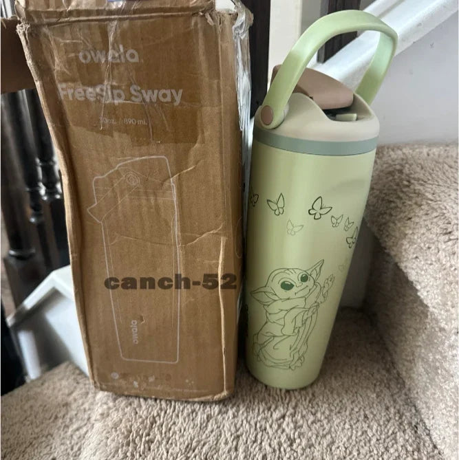 Owala Star Wars FreeSip Sway Water Bottle – Pale Green Grogu